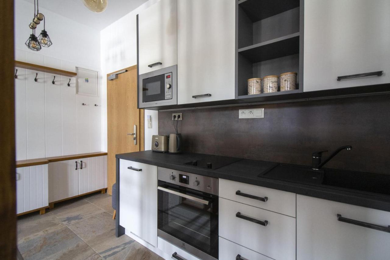 Apartman Srnka S Vyhladom Na Vysoké Tatry Exterior photo